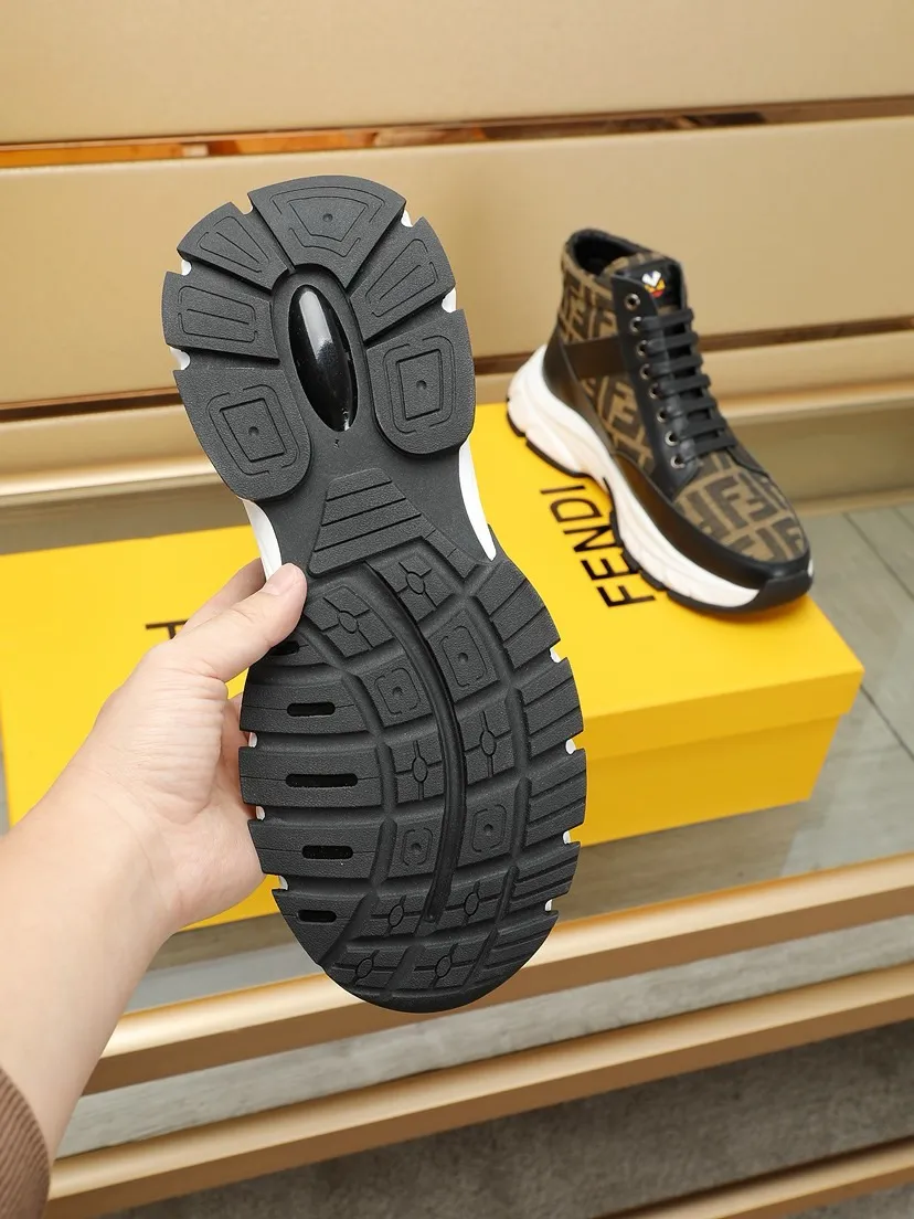 Factory price 460 men's shoes 💰🔥[FENDI] Fendi Little Monster Men's casual shoes, the latest elements are popular all over the world, the official website is hot selling, the latest casual shoes, original version, the fabric is made of original fabric ➕ first-layer sheepskin lining, original non-slip outsole, comfort speaks for itself, color: two colors available. Code number: 38-44 (45 customized)